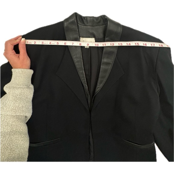 Vintage Leanto 80s Crop Blazer Tuxedo Jacket Black with Leather Detail size 5/6 - Picture 10 of 15